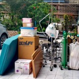 มูลนิธิฯ รับมอบสิ่งของจาก คุณสุเทพ​ ศรีนฤหล้า และครอบครัว Image 2